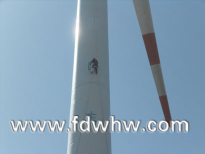 無錫寶南機械制造有限公司 82m風機塔筒清洗工程